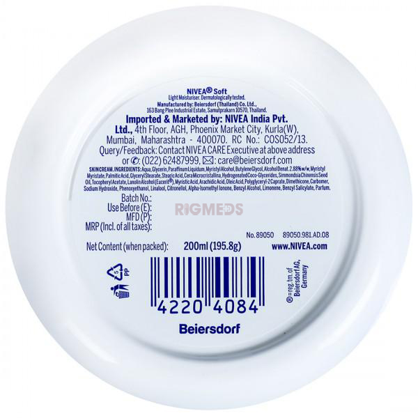 Nivea Soft Light Moisturiser Cream (200ml)